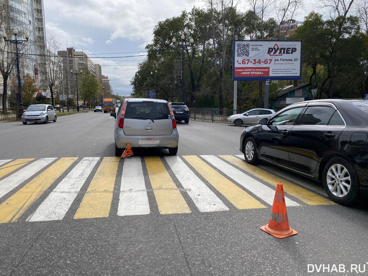 Студента сбила на пешеходном переходе автомобилистка на улице Серышева  (ФОТО) — Новости Хабаровска