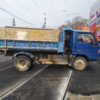 Из-за этого скапливались заторы - водителям приходилось притормаживать, чтобы проехать по ямам — newsvl.ru
