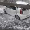 На Toyota Passo упал бетонный столб — newsvl.ru