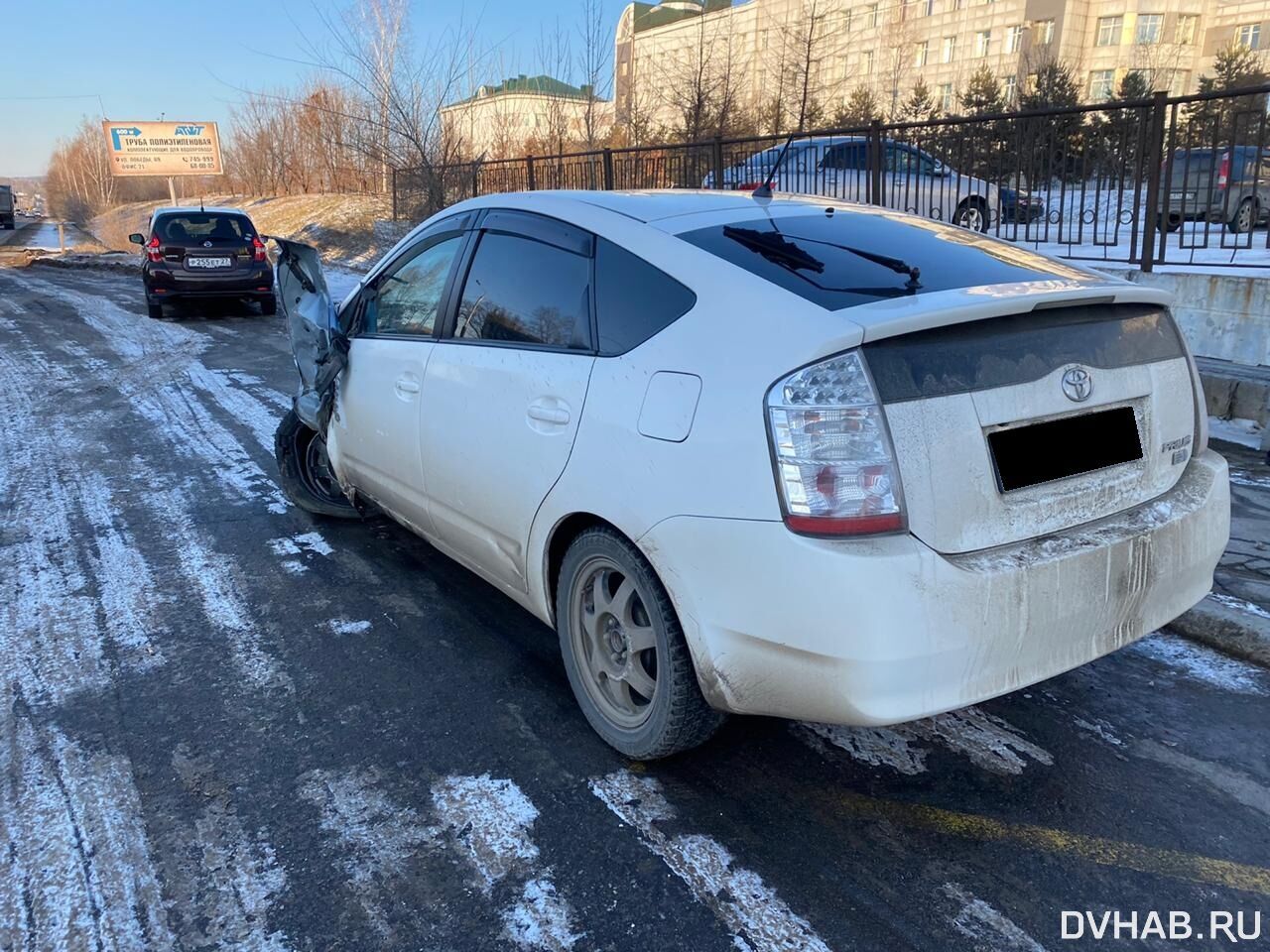 Пьяный водитель Prius устроил серьезное ДТП у онкоцентра (ФОТО) — Новости  Хабаровска