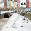 Почти 200 фонарных столбов упало во Владивостоке из-за ледяного дождя (ФОТО)