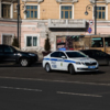 Неподалёку от места проведения пикетов всегда дежурит машина ДПС — newsvl.ru