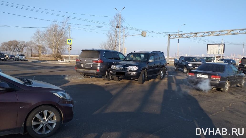 Дорого богато на столе осетр