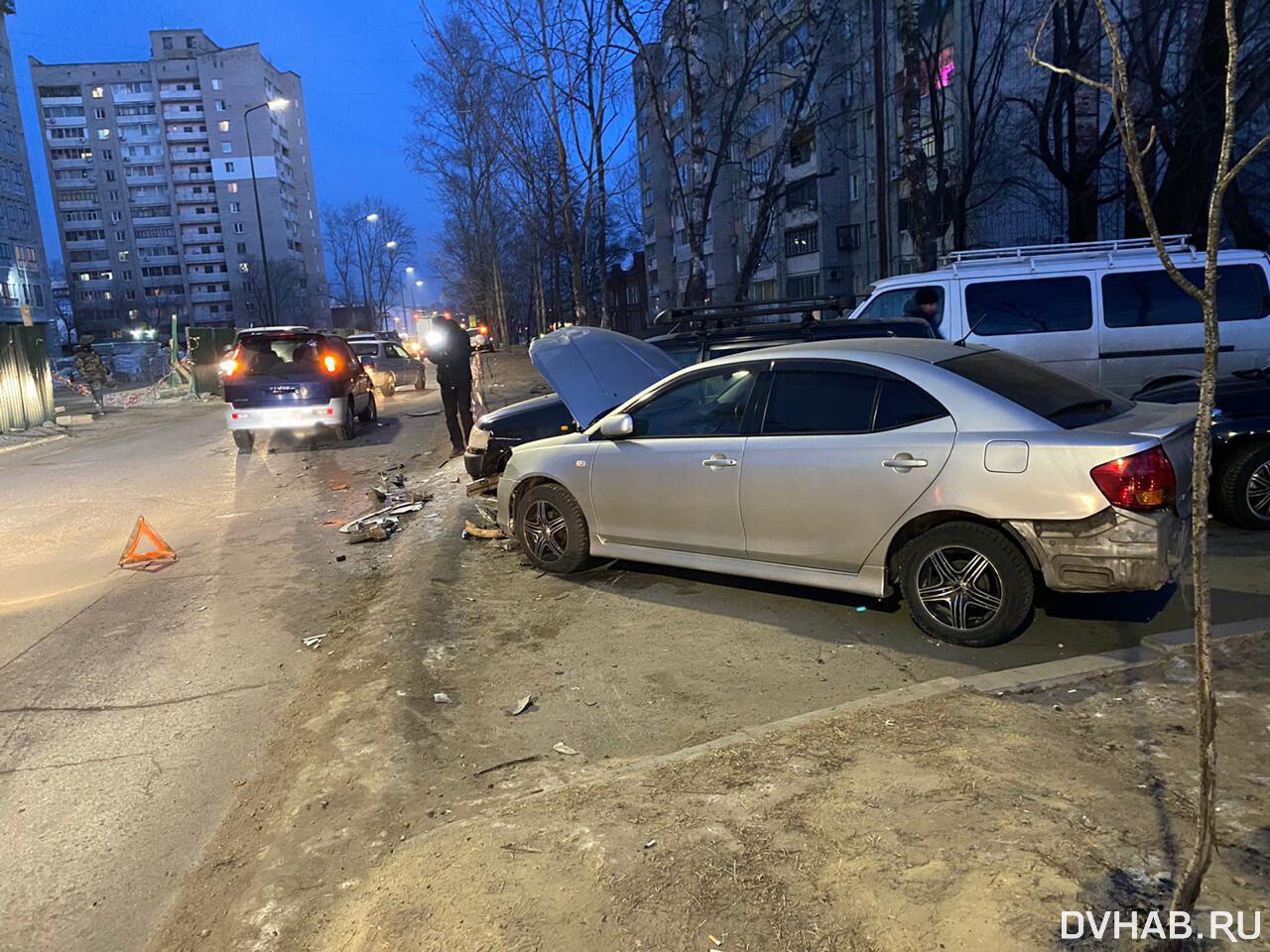 За две разбитых машины согласился заплатить невнимательный водитель (ФОТО)  — Новости Хабаровска