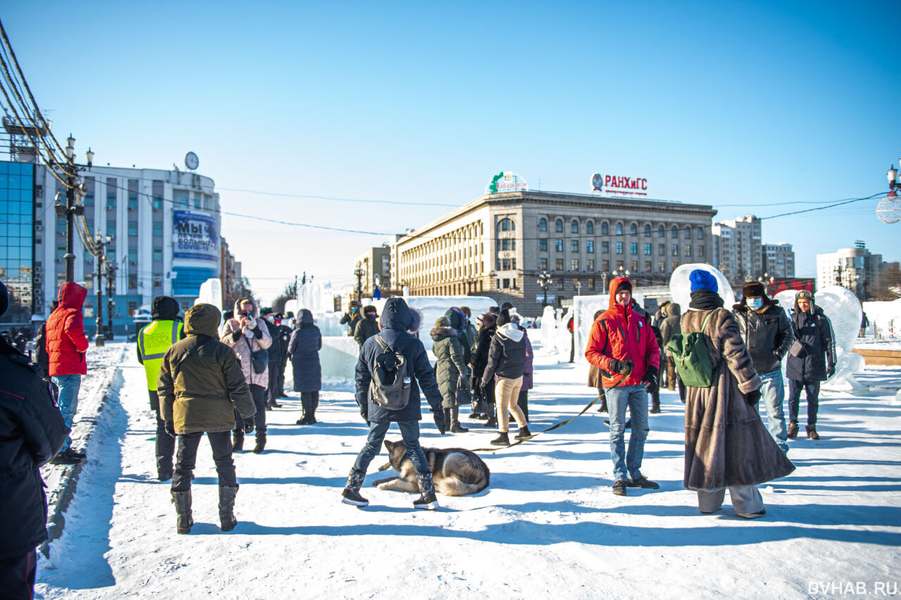 Хабаровск население. Хабаровск люди. Люди в Хабаровске зимой. Хабаровск люди на улицах.