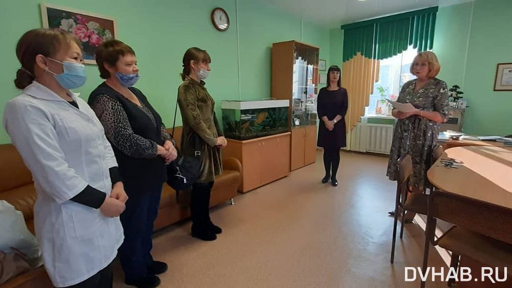 Медсестрам детской больницы выдали квартиры в Хабаровске