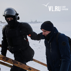 Выстрел в ногу, удар шокером, лицом в снег: как проходили задержания на акции 31 января во Владивостоке