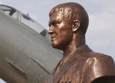 Служившему в Приморье лётчику Роману Филипову установили памятник в Сирии 