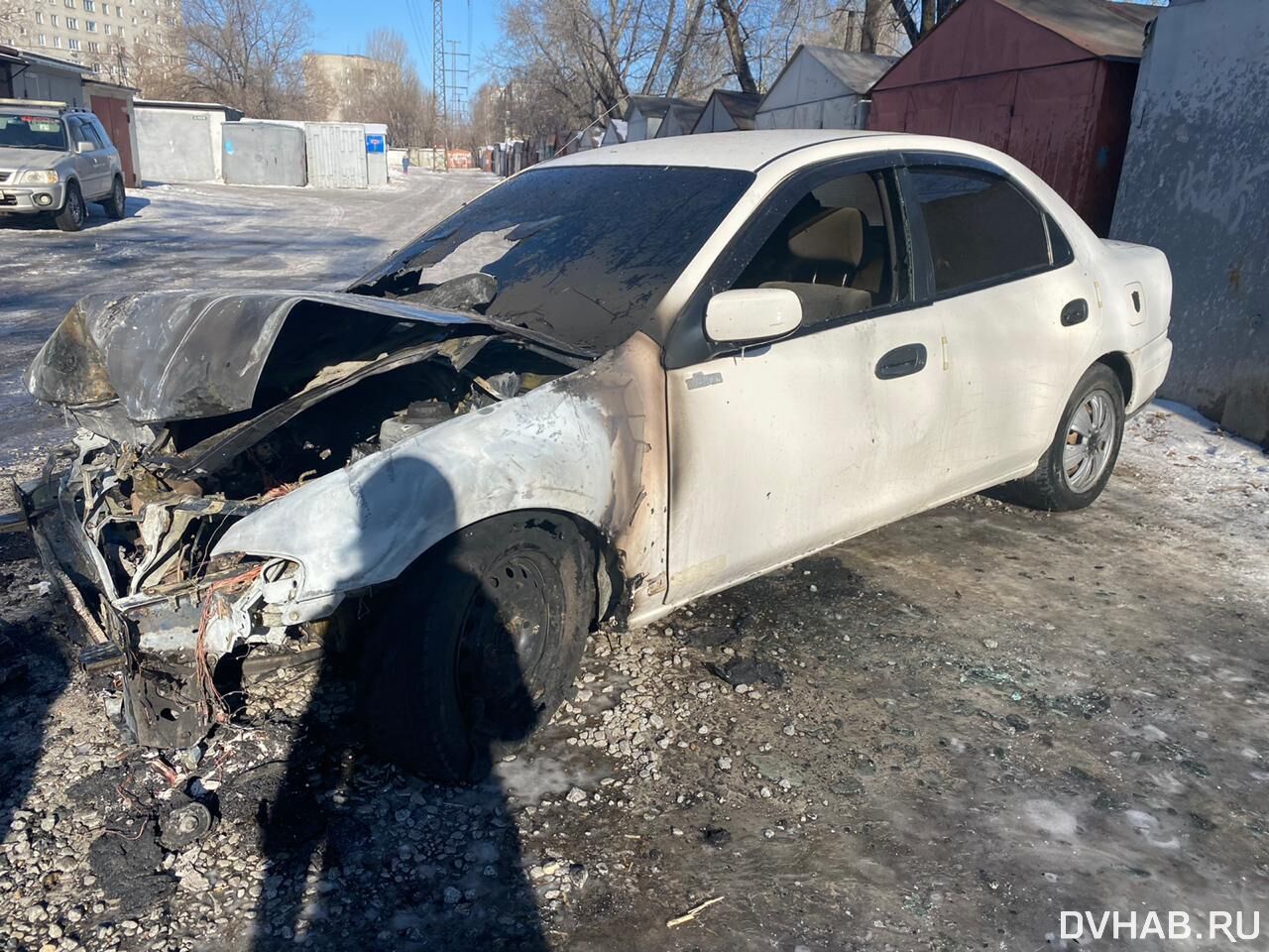 На глазах у хозяина сгорела в Южном Mazda Capella (ФОТО; ВИДЕО) — Новости  Хабаровска