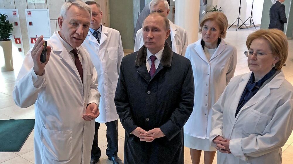 Новости к завтраку: Путин раскрыл свой прививочный план