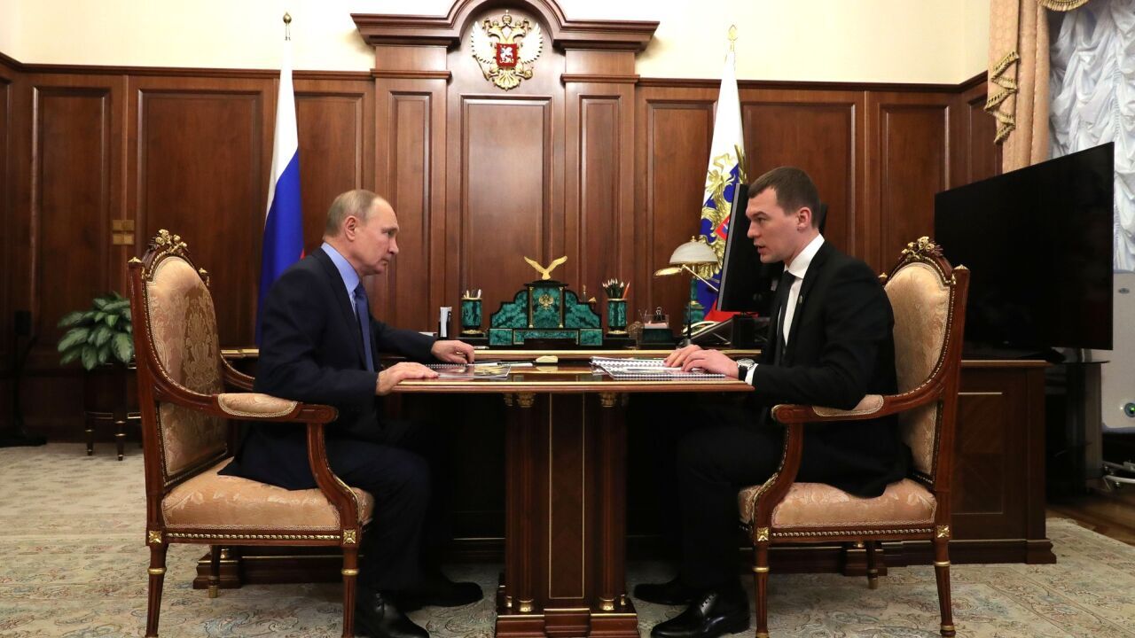 Внезапно: Дегтярёв рассказал Путину не о бензине, а об Амуре и доверии (ОНЛАЙН)