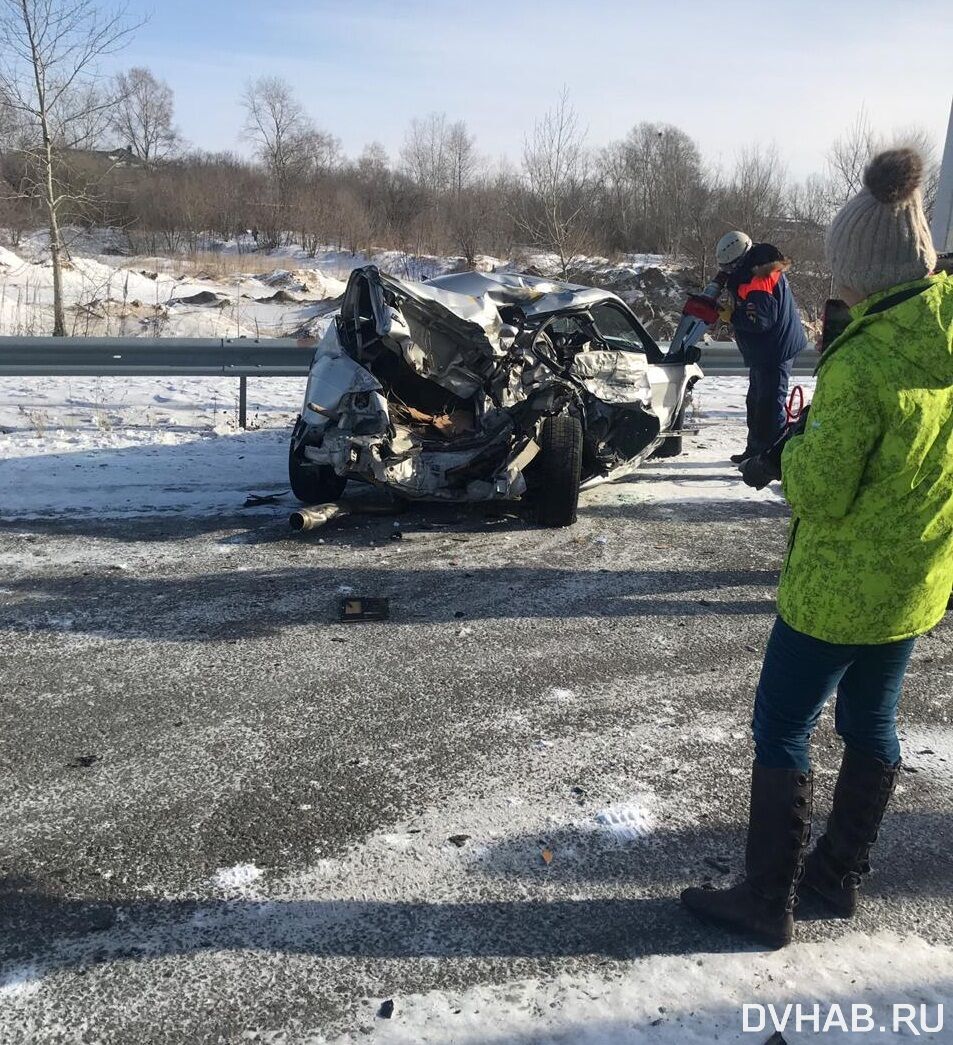 Водитель автомобиля в Комсомольске погиб, врезавшись в грузовик (ФОТО) —  Новости Хабаровска