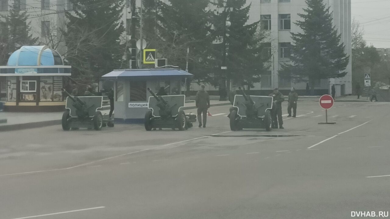 Центральные дороги Хабаровска перекрыли для автомобилистов (ФОТО)