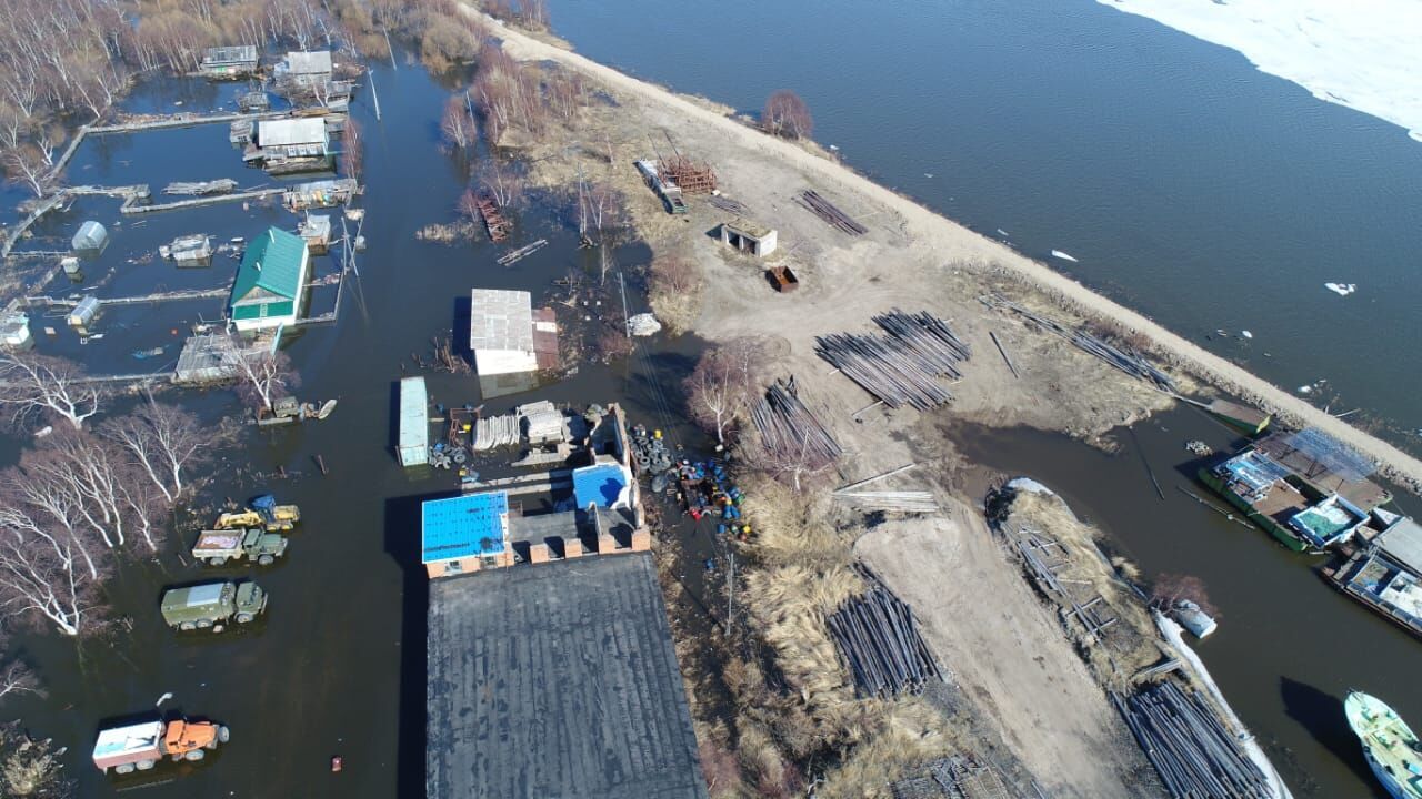 Наводнение хабаровском крае. Наводнение хабаровском крае. Паводок в хабаровском крае. Амур наводнение 2013 хабаровск. Паводок на амуре хабаровский край.