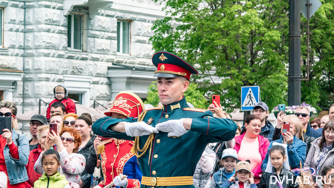 Марш-парад «Амурских волн» прошагал по Хабаровску (ФОТО; ВИДЕО)
