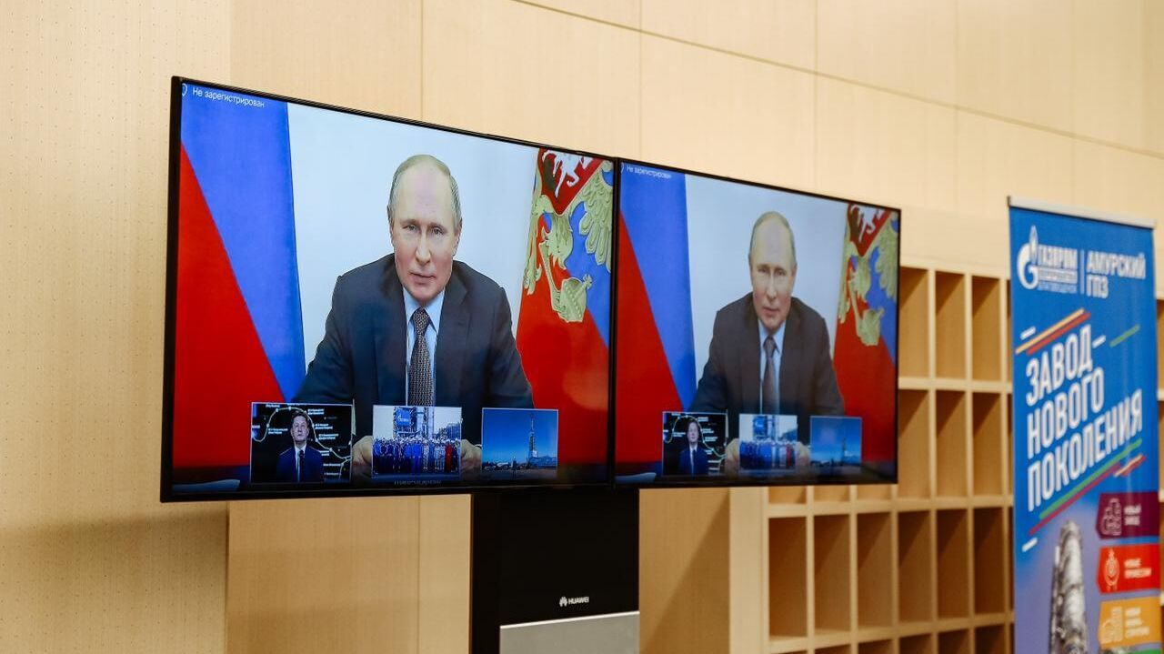 Новости к завтраку: Путин запустил новый завод «Газпрома» в Амурской области