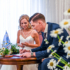 Евгений и Юлия вместе уже шесть лет, а сегодня они свои отношения скрепили официально — newsvl.ru