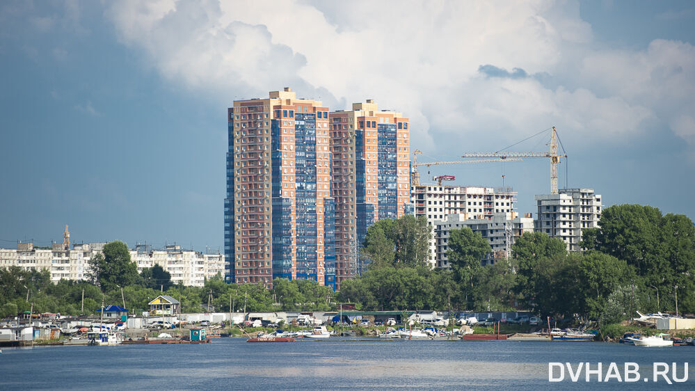 Высокую стоимость жилья в Хабаровске объяснили монополизацией щебня