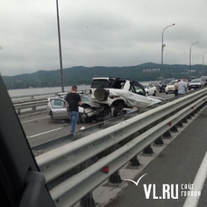 Из-за ДТП на низководном мосту на выезд из Владивостока собралась трёхкилометровая пробка