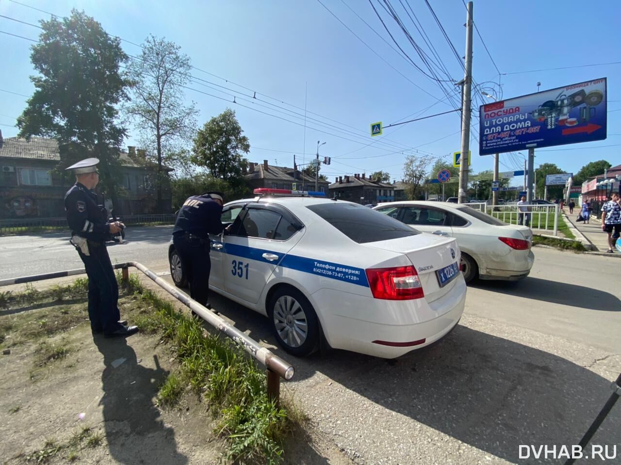 стол в дежурную часть