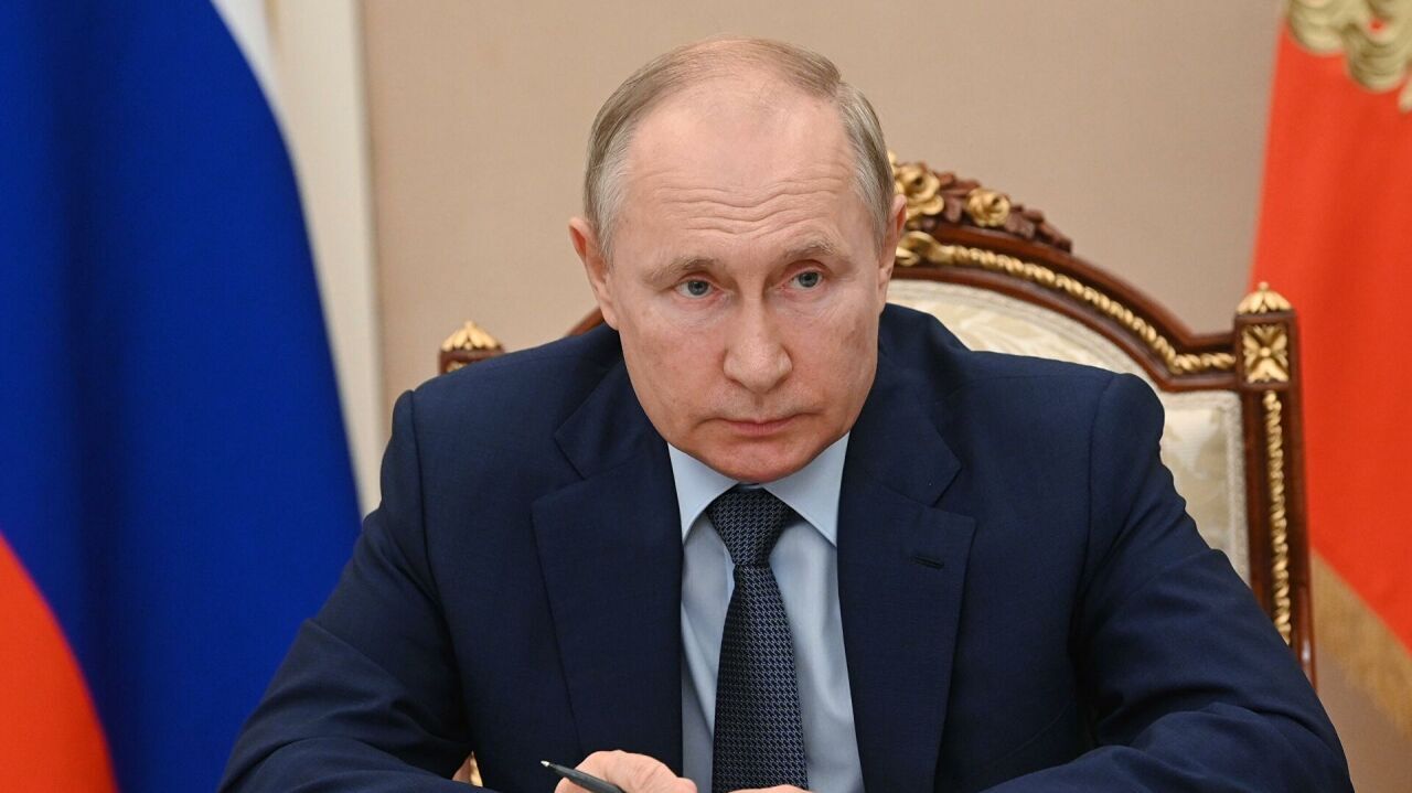 Новости к завтраку: Путин утвердил национальный план по борьбе с коррупцией