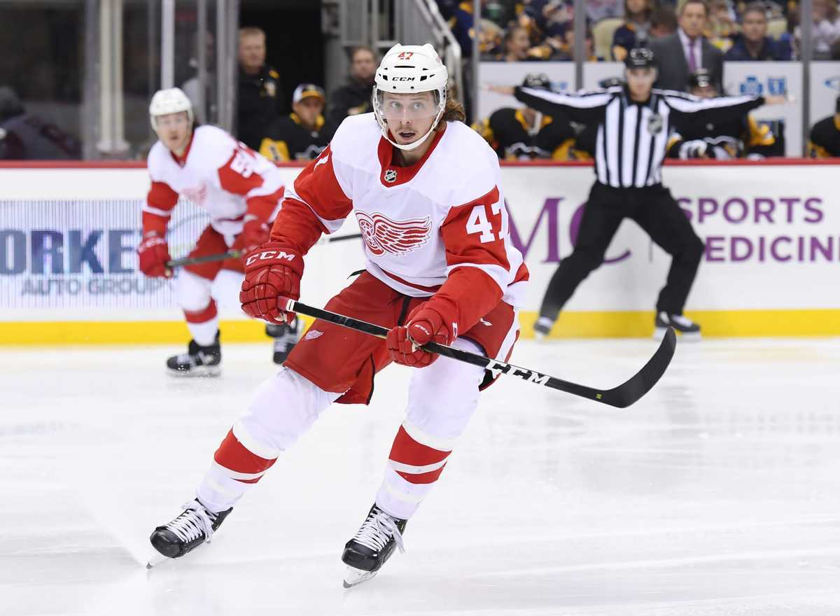 Либор шулак хоккеист в адмирале. Сборная словакии. Petr cech 2012. На старой машине вокруг света. Войтех мозик адмирал.