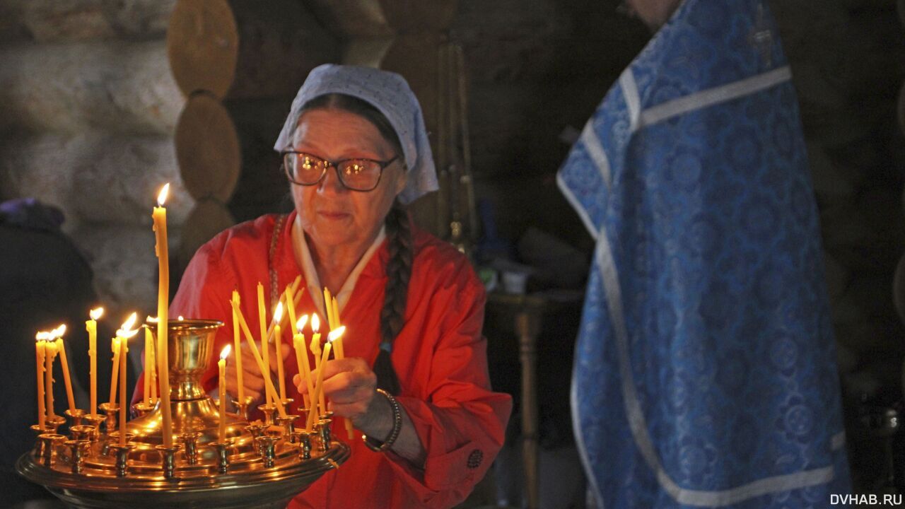 В храме на набережной провели первую службу (ФОТО) — Новости Хабаровска