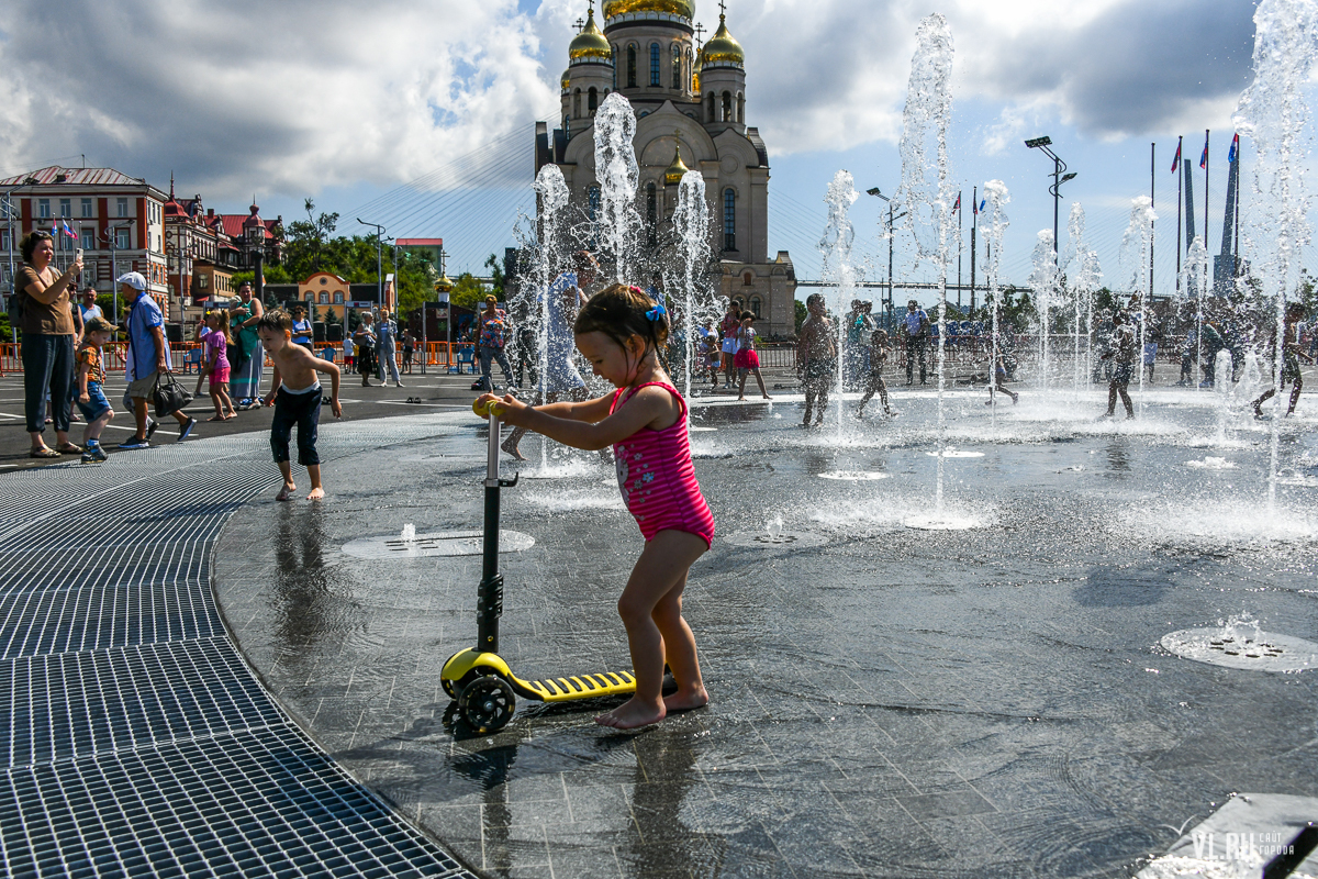 Парк аттракционов владивосток карусель. Дискавери ленд далянь. Куда можно сходить во владивостоке развлечения. Парк карусель владивосток. Океанариум владивосток остров русский.