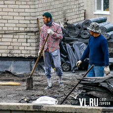 Ремонт крыш в школах и детских садах Владивостока начали в сентябре во время учебного процесса