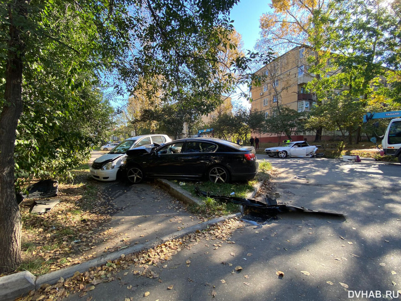 Пьяный юноша на Lexus своего отца устроил жесткое ДТП (ФОТО) — Новости  Хабаровска