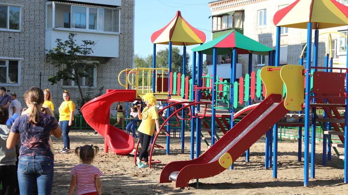 Как добиться установки детской площадки во дворе - рассказал эксперт —  Новости Хабаровска
