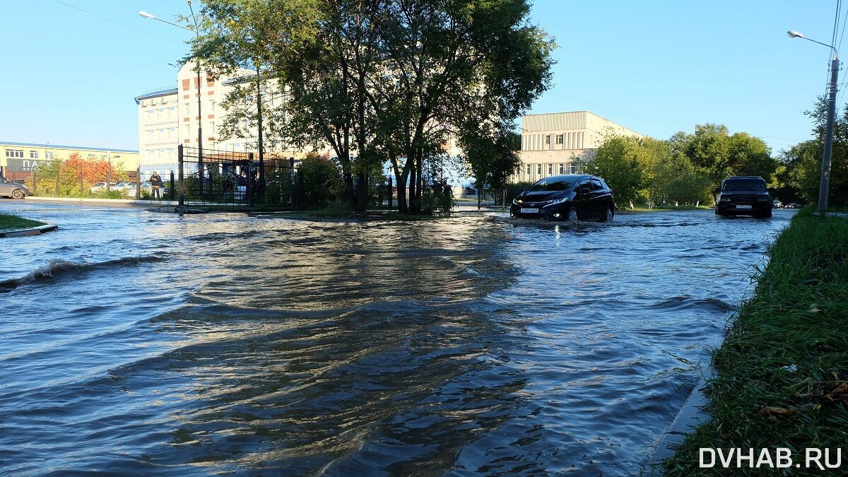 Адамовка наводнение. Почему случился паводок в оренбурге. Весенний паводок в оренбурге. Почему случился паводок в оренбурге. Одноклассники мальчик потоп ценою жизнь.