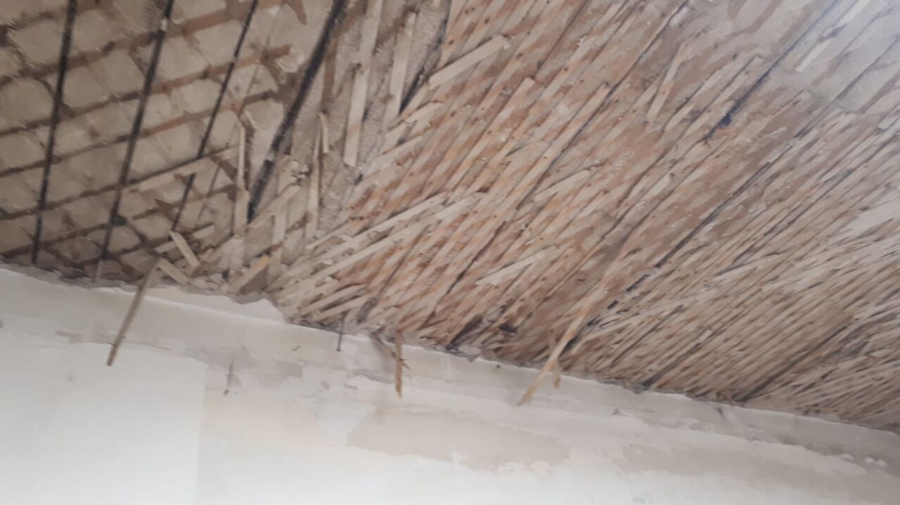 Потолок обваливается на хабаровчан в Индустриальном районе (ФОТО; ВИДЕО)