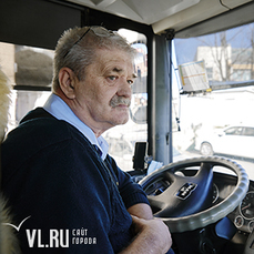 41 год за рулём автобуса: водитель из Владивостока рассказал о трудностях и переменах в любимой профессии