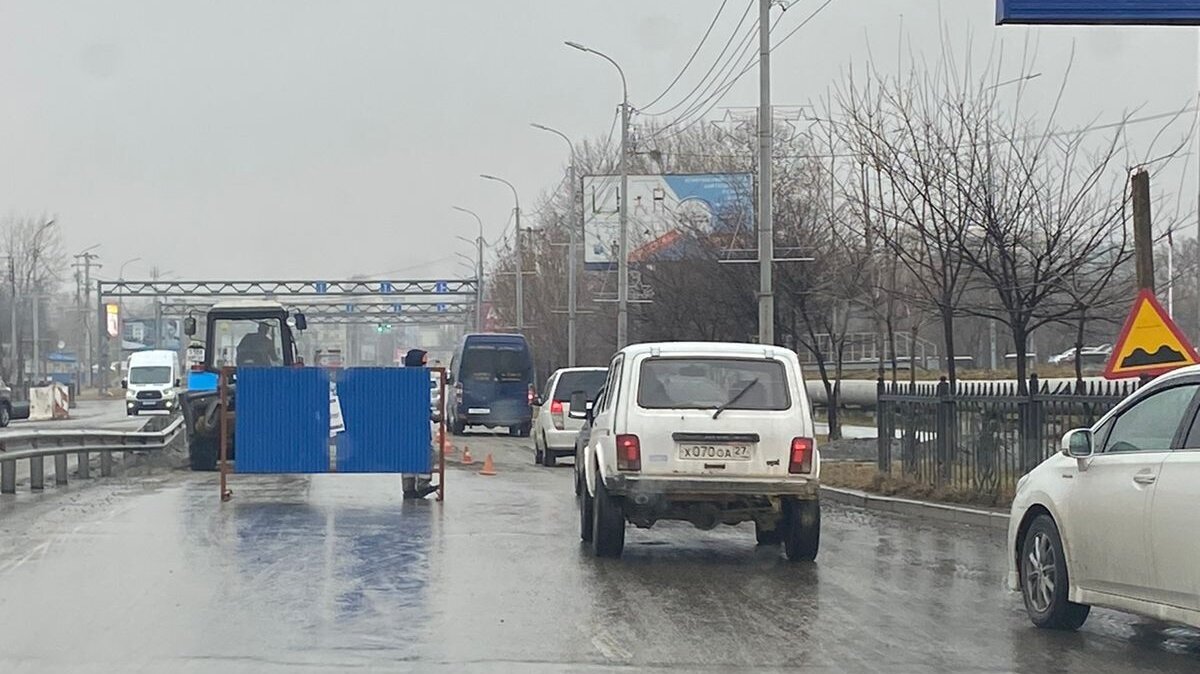 В тумане вели работы на Павла Морозова в разгар часа пик (ФОТО; ВИДЕО) —  Новости Хабаровска