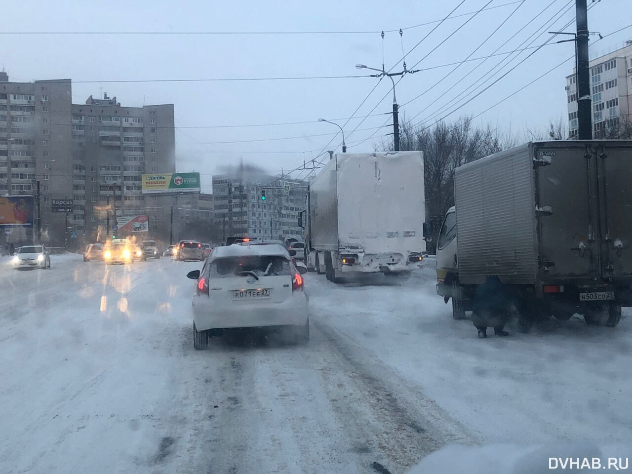 Где в Хабаровске даже не начали чистить дороги (ПЕРЕКЛИЧКА) — Новости  Хабаровска