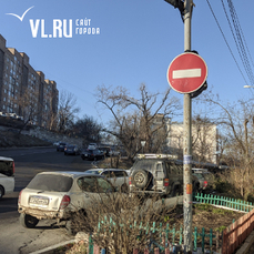Проезд по улице 40 лет ВЛКСМ временно сделали двусторонним, но забыли установить знаки 