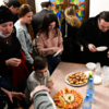 Гостей угощали чаем, фруктами и пончиками — newsvl.ru