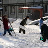 Владивостокцы скупают лопаты для уборки снега