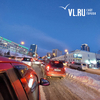 Пробки, очереди на автобусы и квесты для пешеходов: как владивостокцы пытаются добраться на работу на третий день после снегопада (ФОТО)