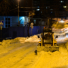 Минувшей ночью на дорогах Владивостока работала снегоуборочная техника — newsvl.ru