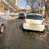 Машина перекрыла проезд по Академическому переулку — newsvl.ru