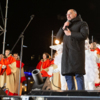 Мэр, который, похоже, совсем не замёрз, призвал снова собраться здесь 31 декабря — newsvl.ru