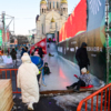 Несмотря на мороз, дети с радостью катаются с горки — newsvl.ru