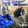 Сотни жителей и гостей Владивостока проводили 2021 год на центральной площади (ФОТО)