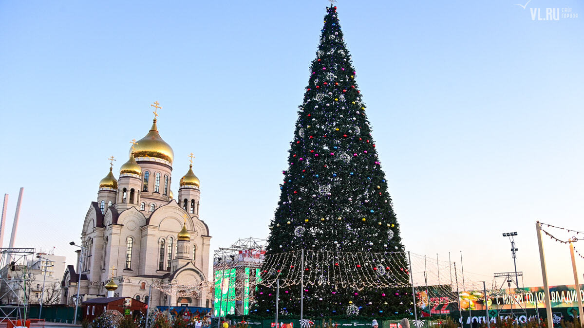 Хабаровск vs Владивосток: какой город лучше украшен к Новому году (ФОТО)