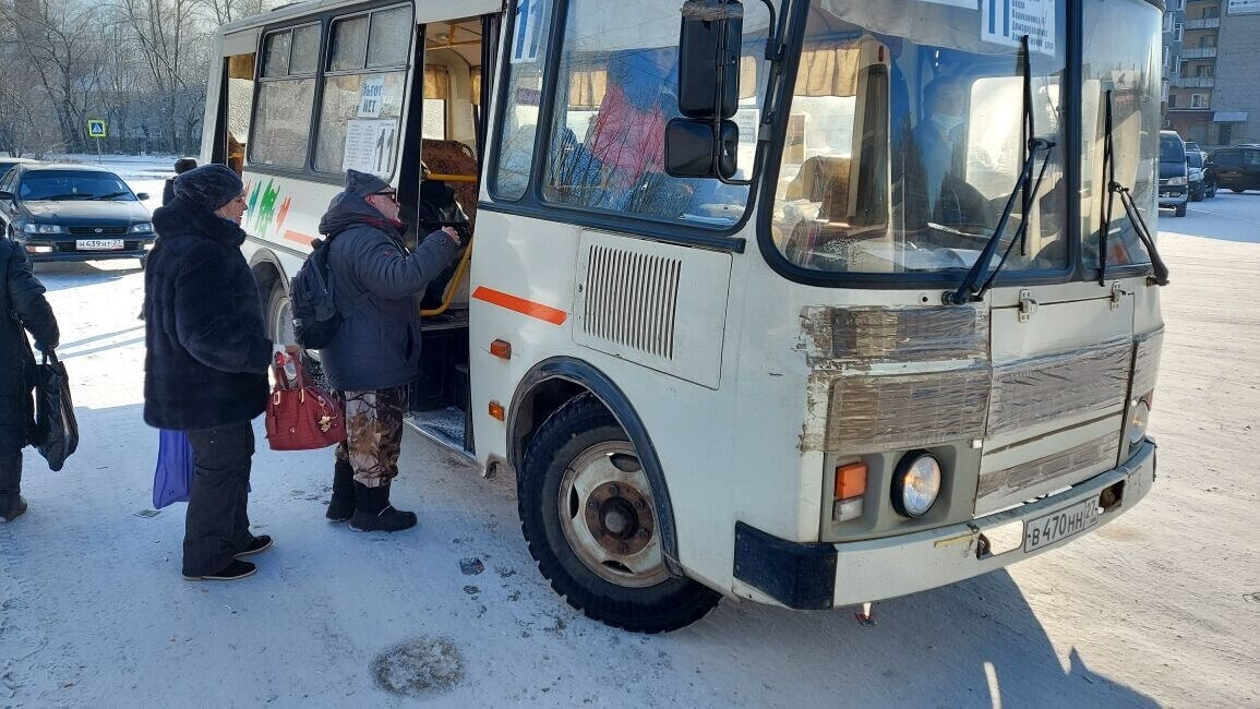 Вот так подарок: автобусное сообщение между поселками Хабаровского края отменили