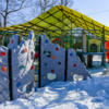 Для маленьких гостей есть детская площадка — newsvl.ru
