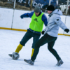 Подкаты в футболе на льду запрещены — newsvl.ru