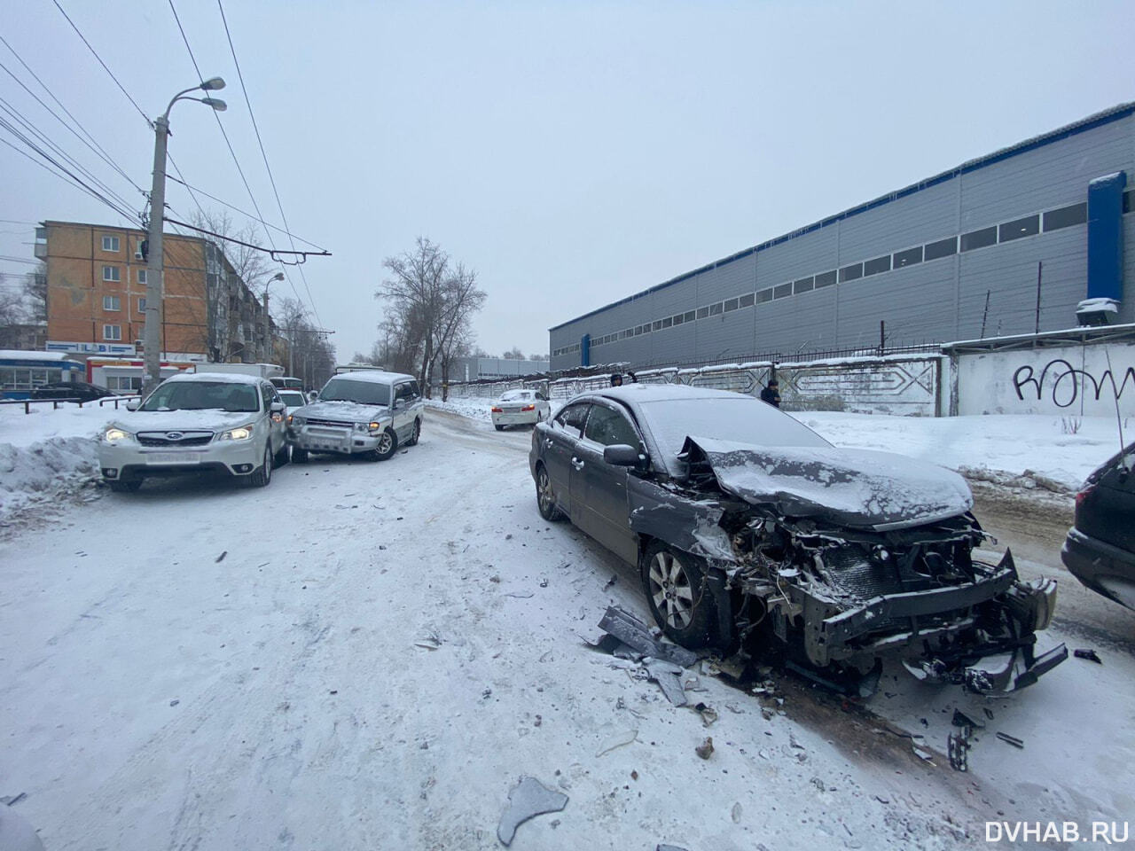 День тяжелый: аварию с шестью иномарками устроила автомобилистка на  Калараша (ФОТО) — Новости Хабаровска